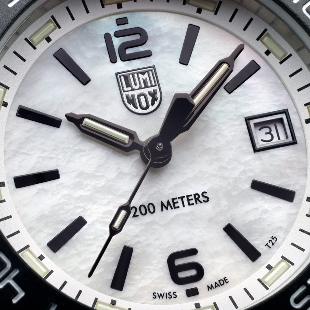 luminox-pacific-diver-ripple-taucheruhr-39-mm-perlmutt-2 image 5