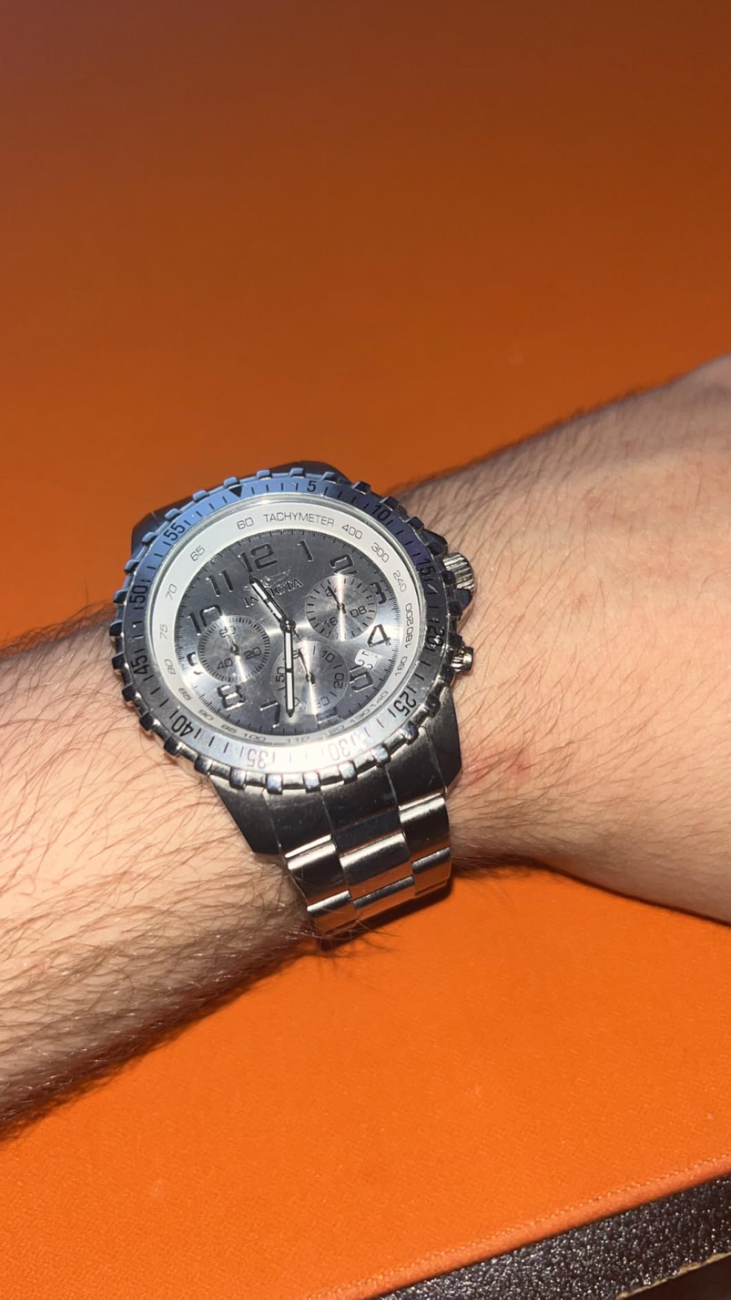 Edle Uhr für jeden Tag