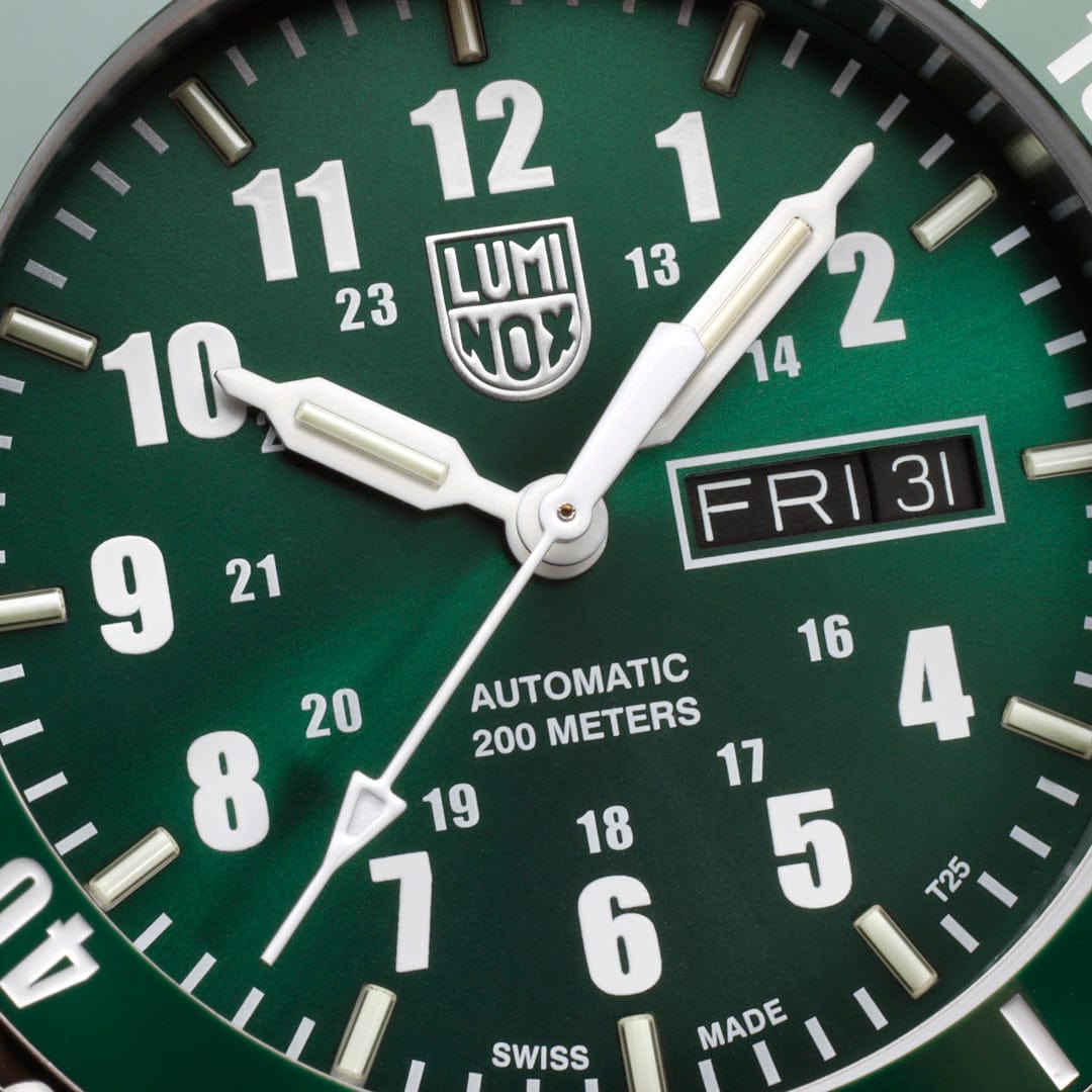 luminox-sport-timer-42-mm-automatikuhr-gr-n-edelstahl image 4