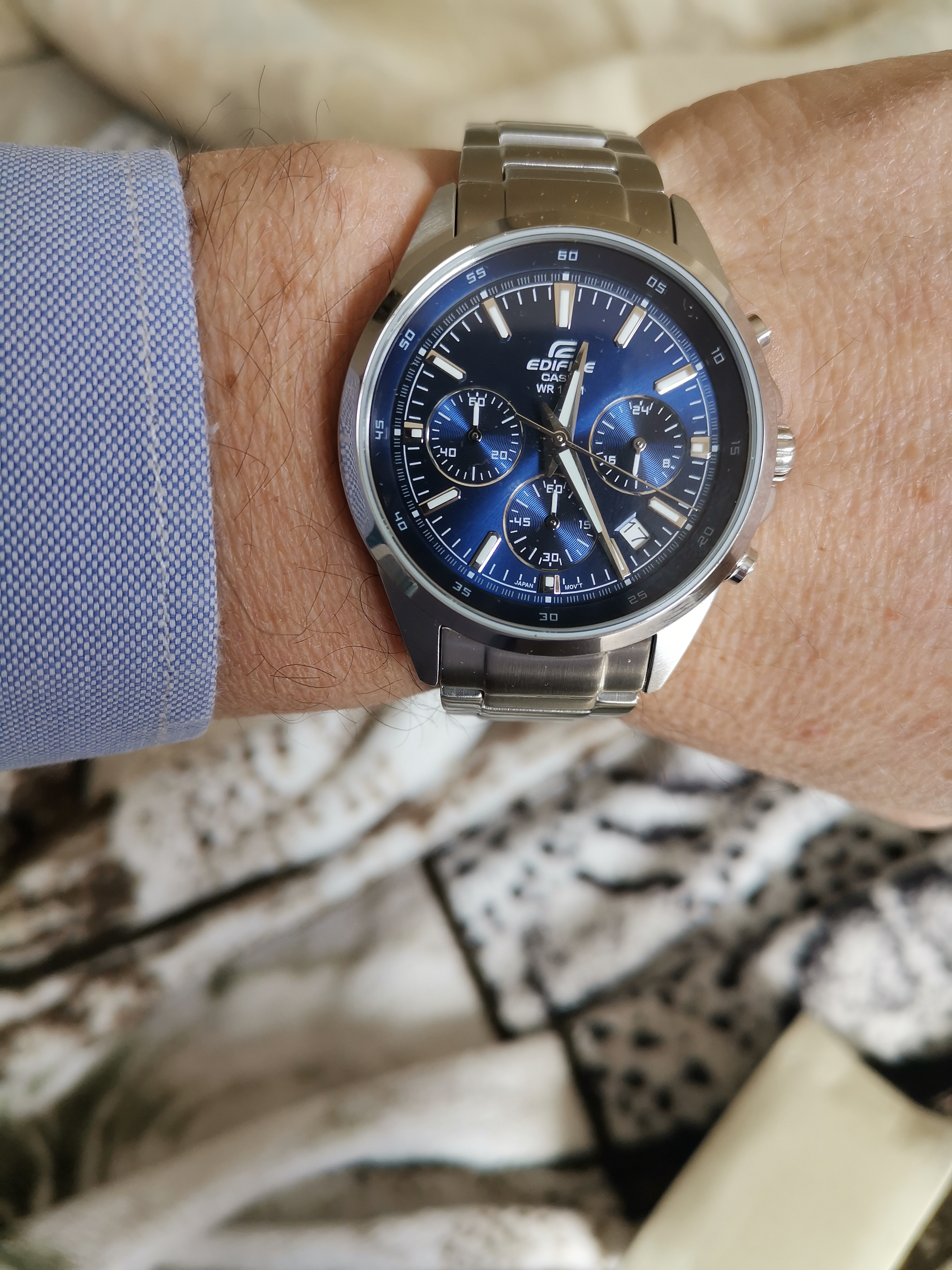 Schöne Uhr zum Verschenken