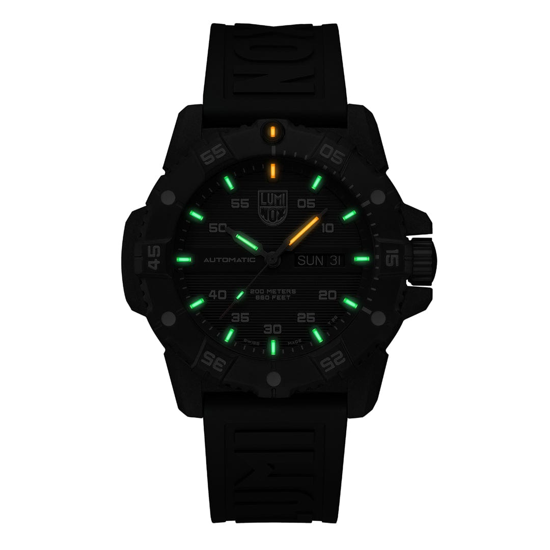 luminox-master-carbon-seal-automatic-45mm-taucheruhr-schwarz image 2