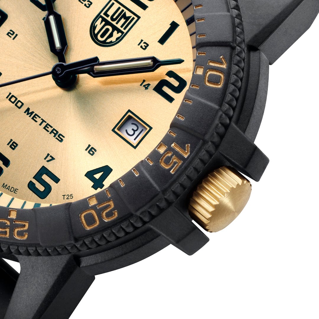 luminox-leatherback-sea-turtle-giant-outdooruhr-44mm-gold-schwarz image 5