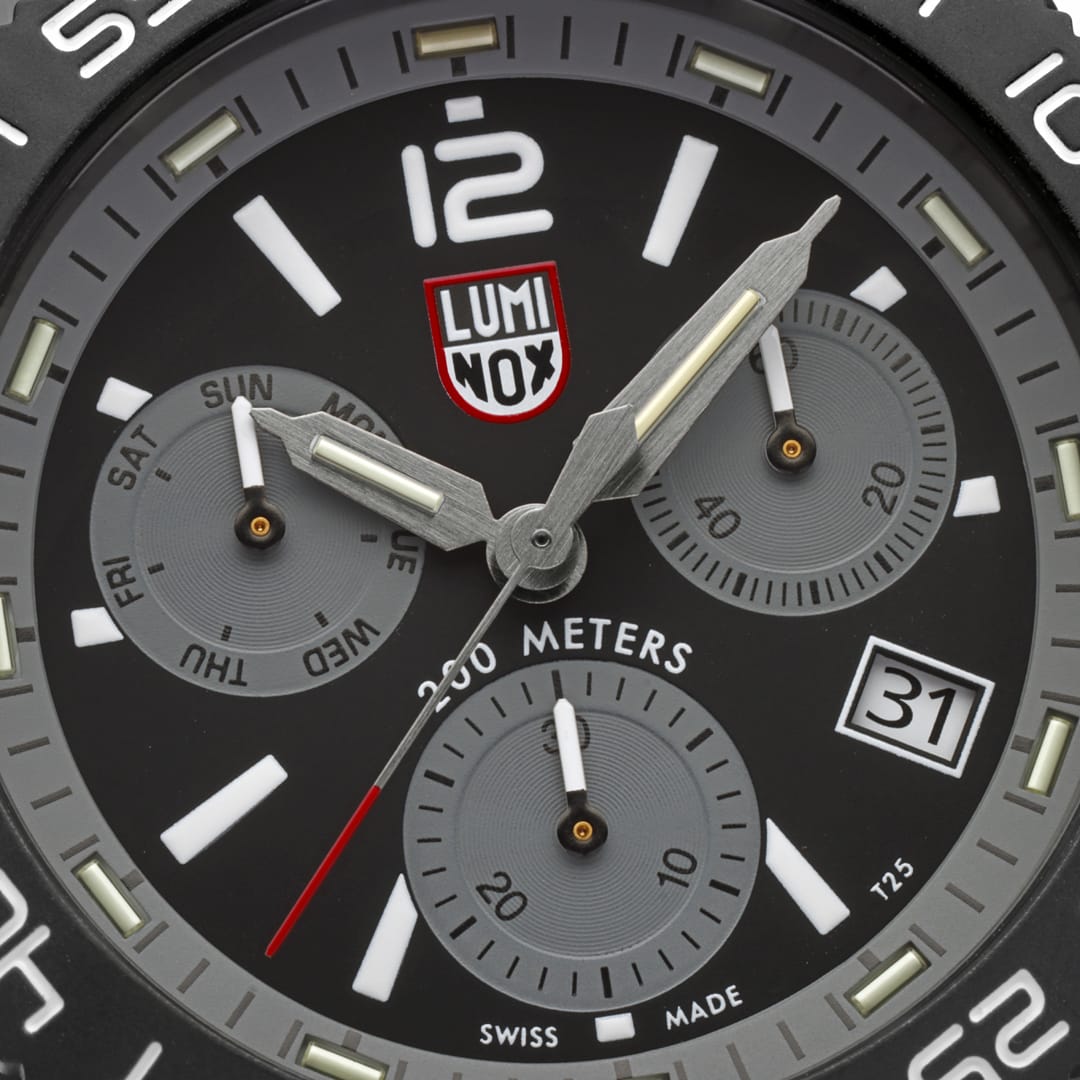 luminox-pacific-diver-chronograph-44-mm-graphitgrau image 5