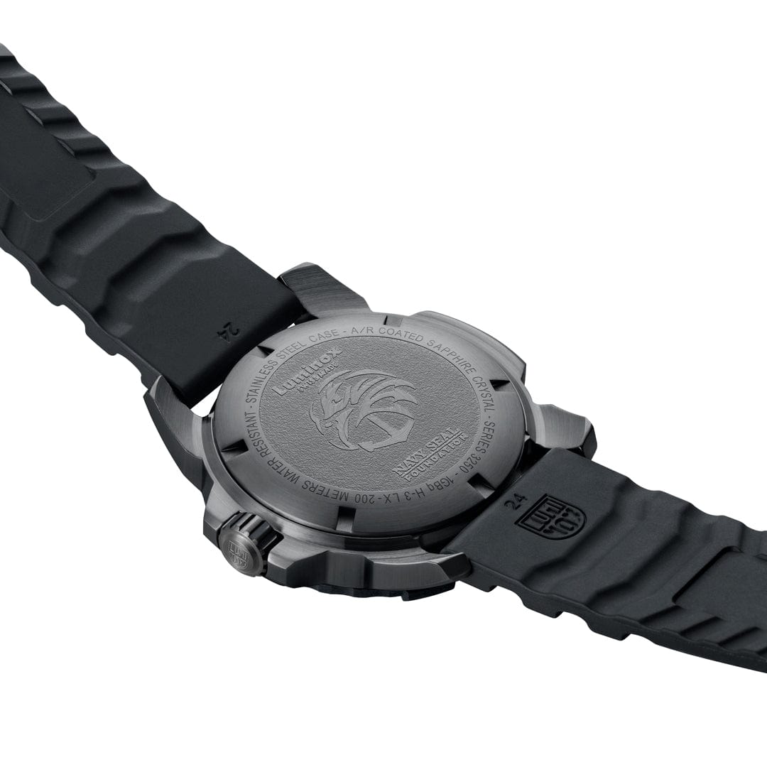 luminox-navy-seal-3250-milit-ruhr-45-mm-schwarz-sand image 8