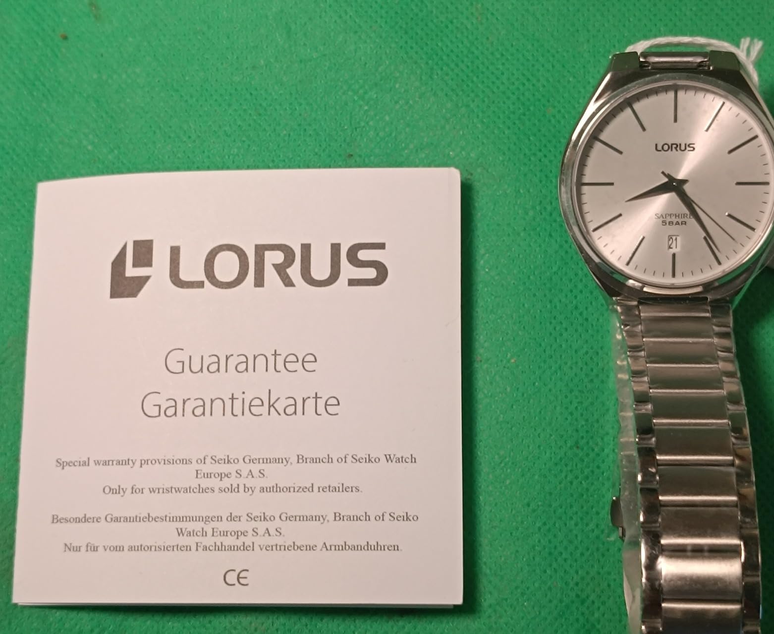 Solide Uhr