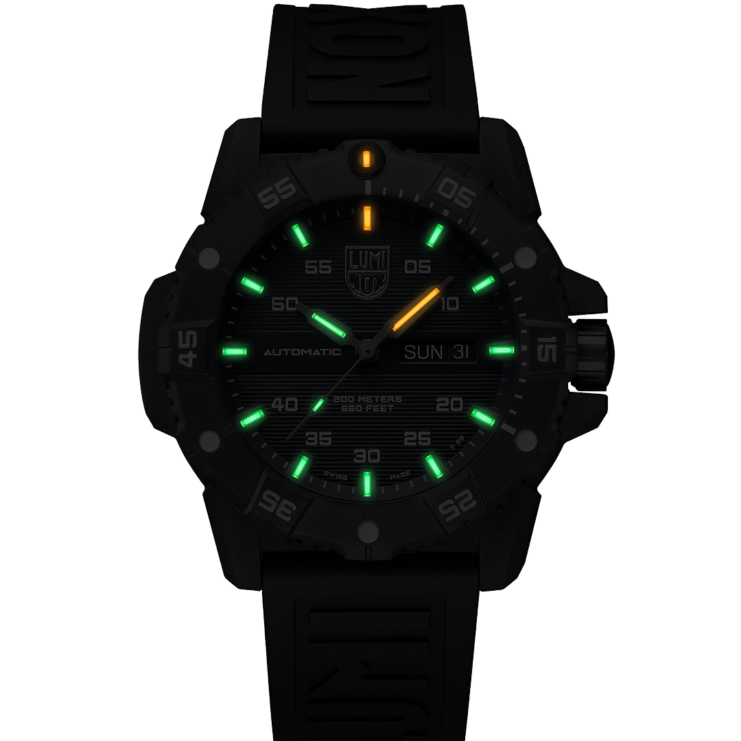 luminox-master-carbon-seal-automatic-taucheruhr-45mm-carbon image 2
