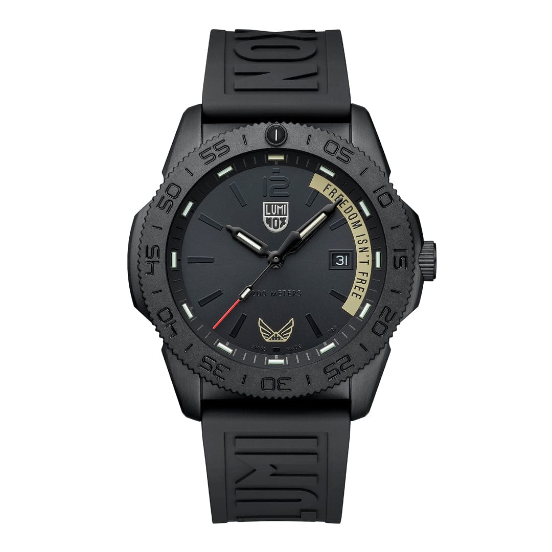 luminox-volition-america-freedom-isn-t-free-taucheruhr-44-mm image 1