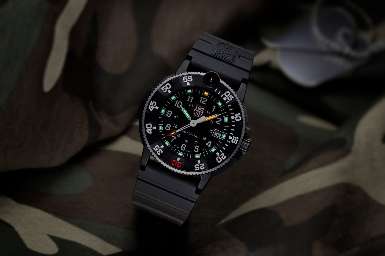 luminox-navy-seal-3001-heritage-taucheruhr-43-mm-carbon image 7
