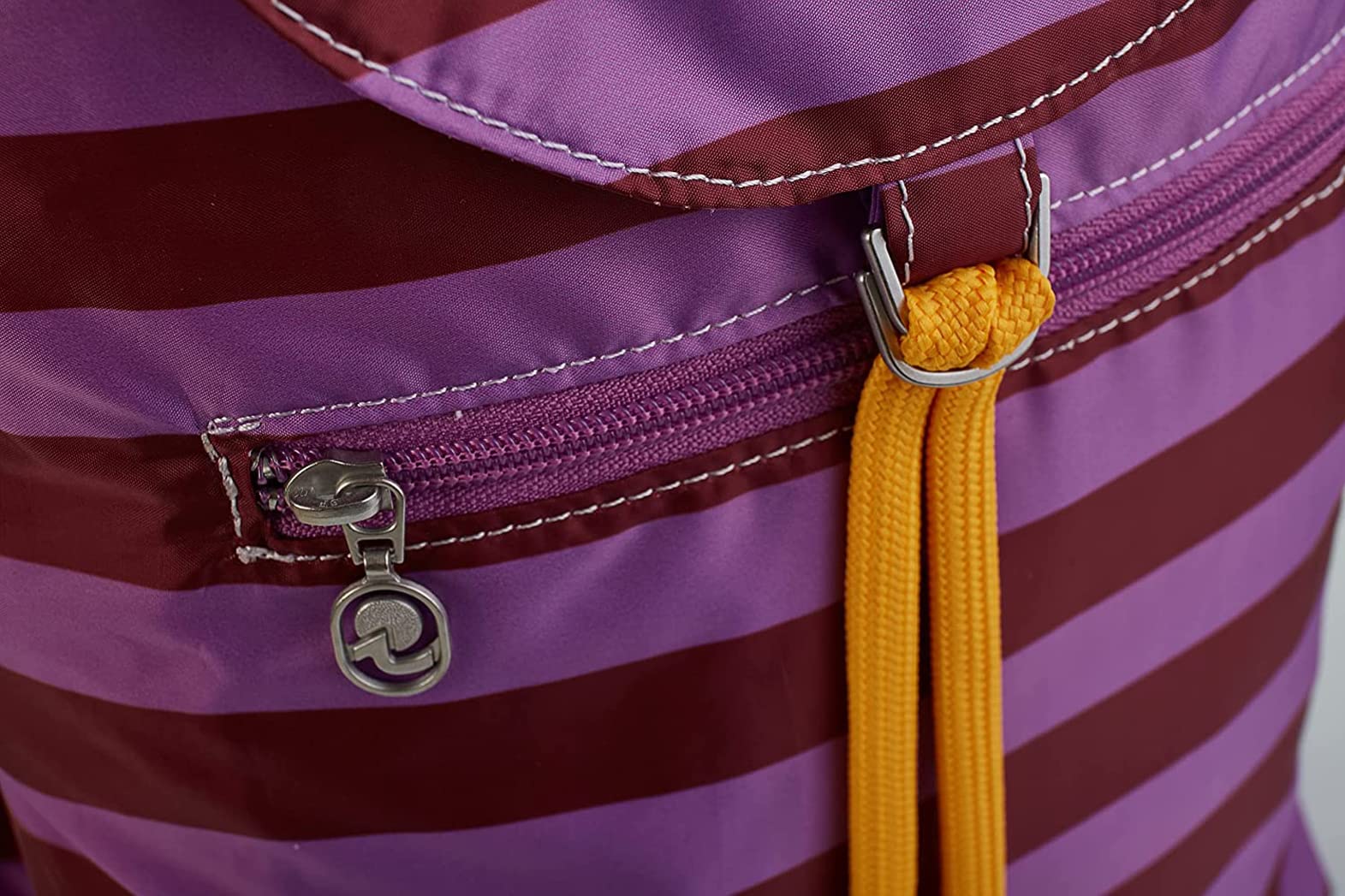 invicta-minisac-next-vintage-rucksack-8l-violett-rot image 4