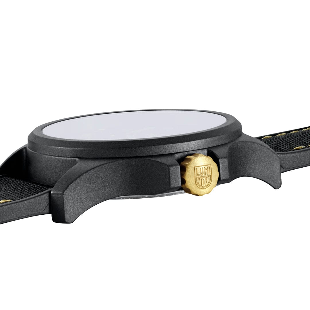 luminox-atacama-field-43-mm-felduhr-year-of-horse-limited-edition image 5