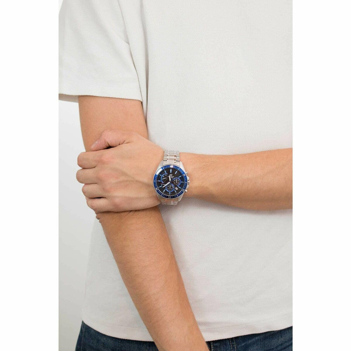 casio-edifice-efr-552d-herrenuhr-edelstahl-chronograph-silber image 2