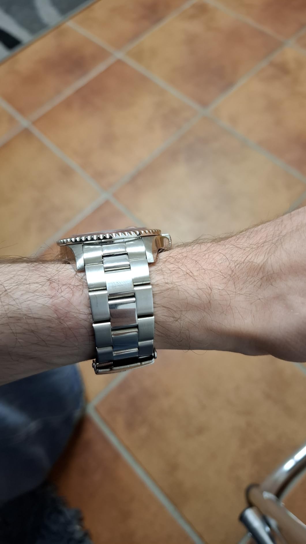 Schicke Bicolor-Uhr