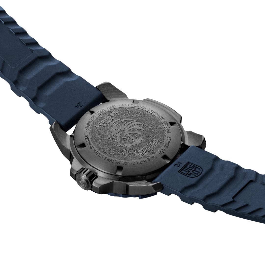 luminox-navy-seal-3250-back-to-the-blue-taucheruhr-45mm image 6