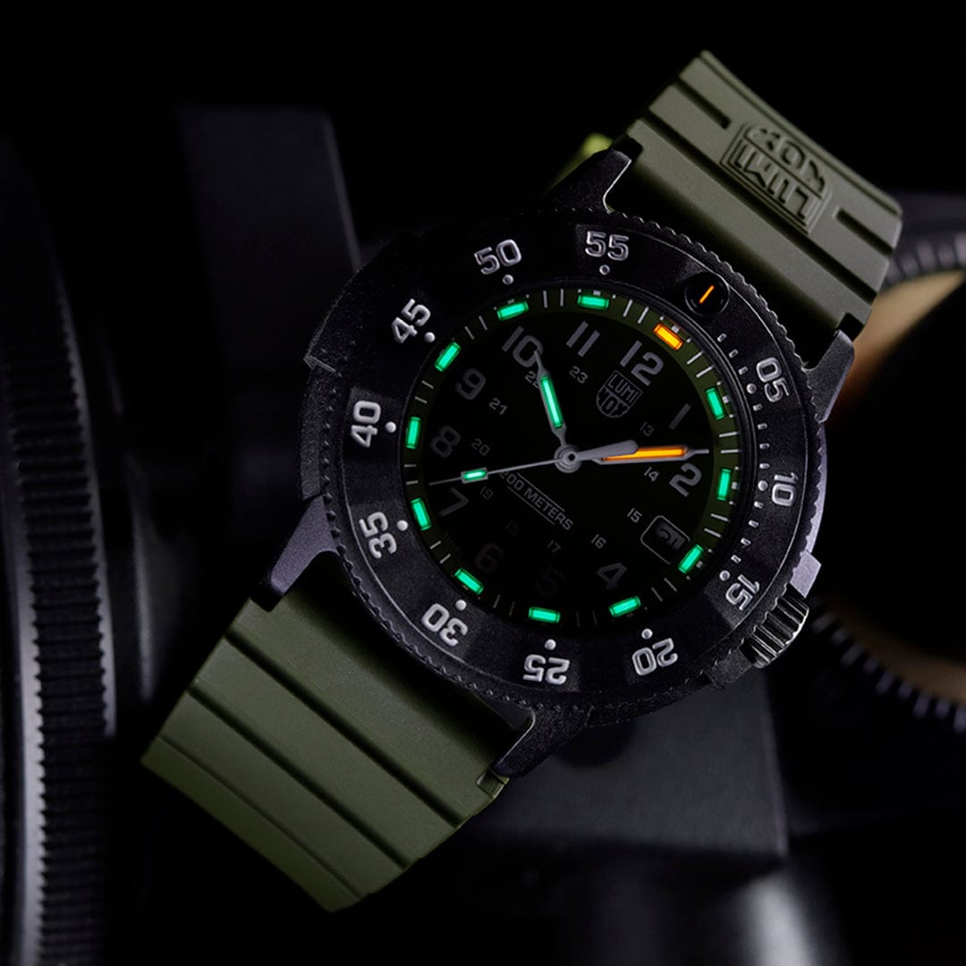 luminox-navy-seal-evo-43mm-herrenuhr-carbon-200m image 8