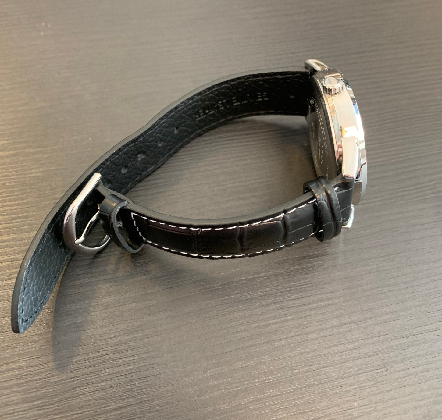 Tolle Uhr zum kleinen Preis