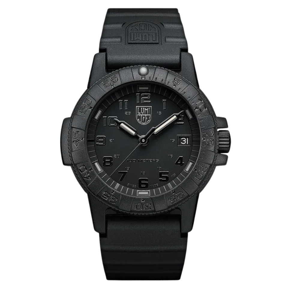 luminox-leatherback-sea-turtle-39-mm-carbonox-uhr-blackout image 1