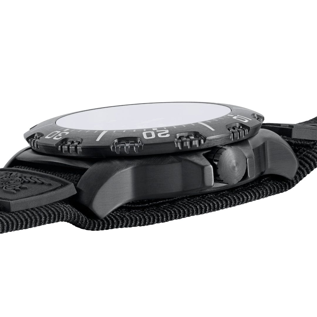 luminox-navy-seal-4230-taucheruhr-45mm-schwarz-200m image 7