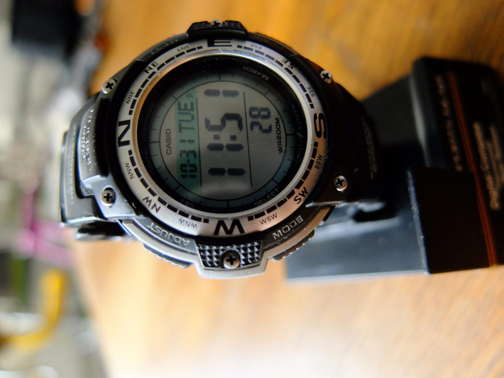 Gute Outdoor-Uhr, aber Thermometer misst Körpertemperatur