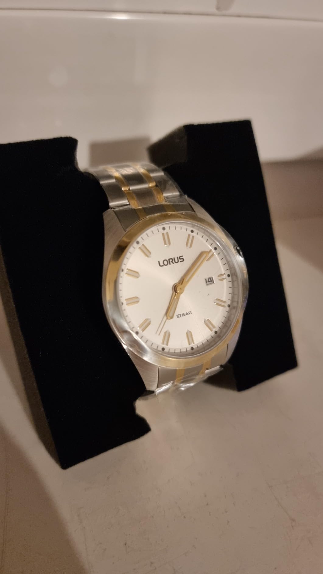 Tolle Uhr für festliche Anlässe