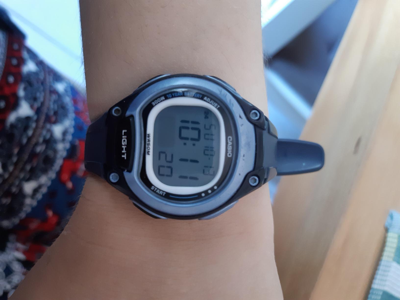 Leichte und bequeme Uhr