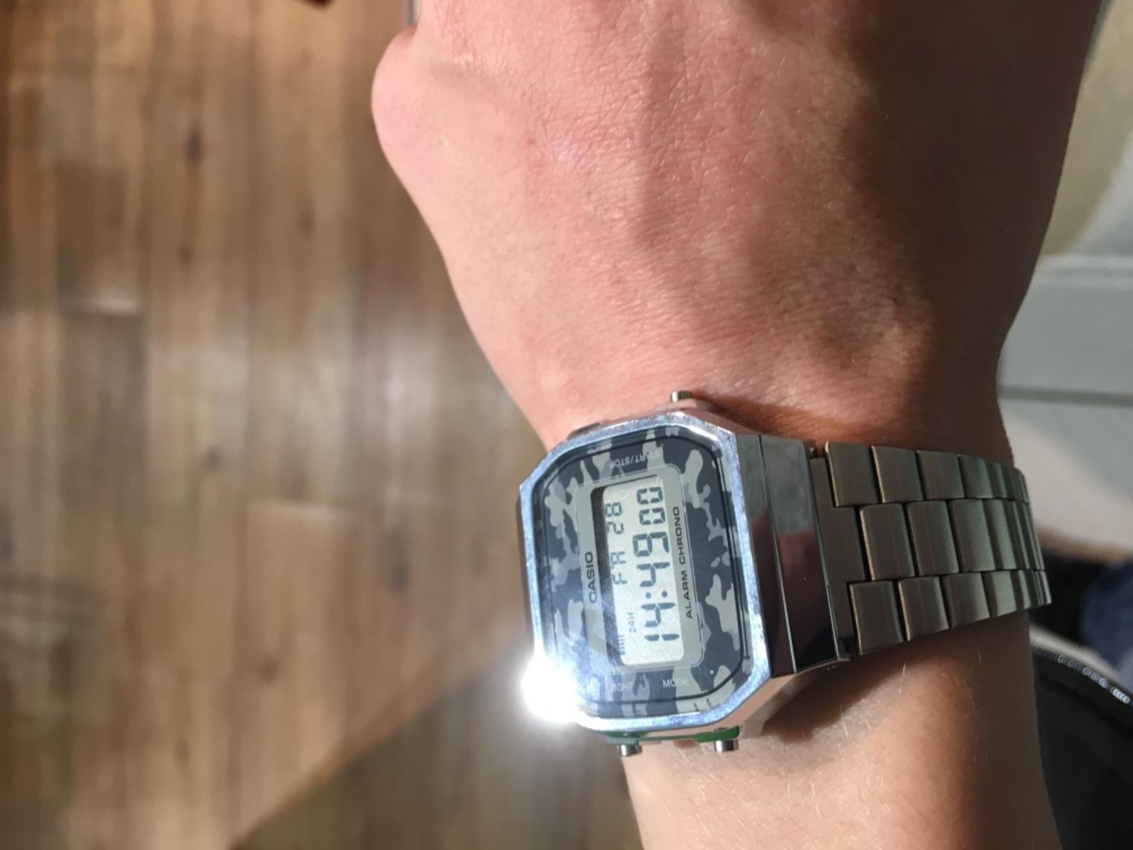 Perfekte Vintage-Uhr